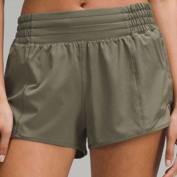 NWT Lululemon Hotty Hot High-Rise Short 2.5" SIZE 2. 4 army green NWT olive - Picture 4 of 6